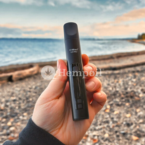 xmax-v3-proXMAX V3 Pro Hand vaporizer on the beach. Small size and portable.