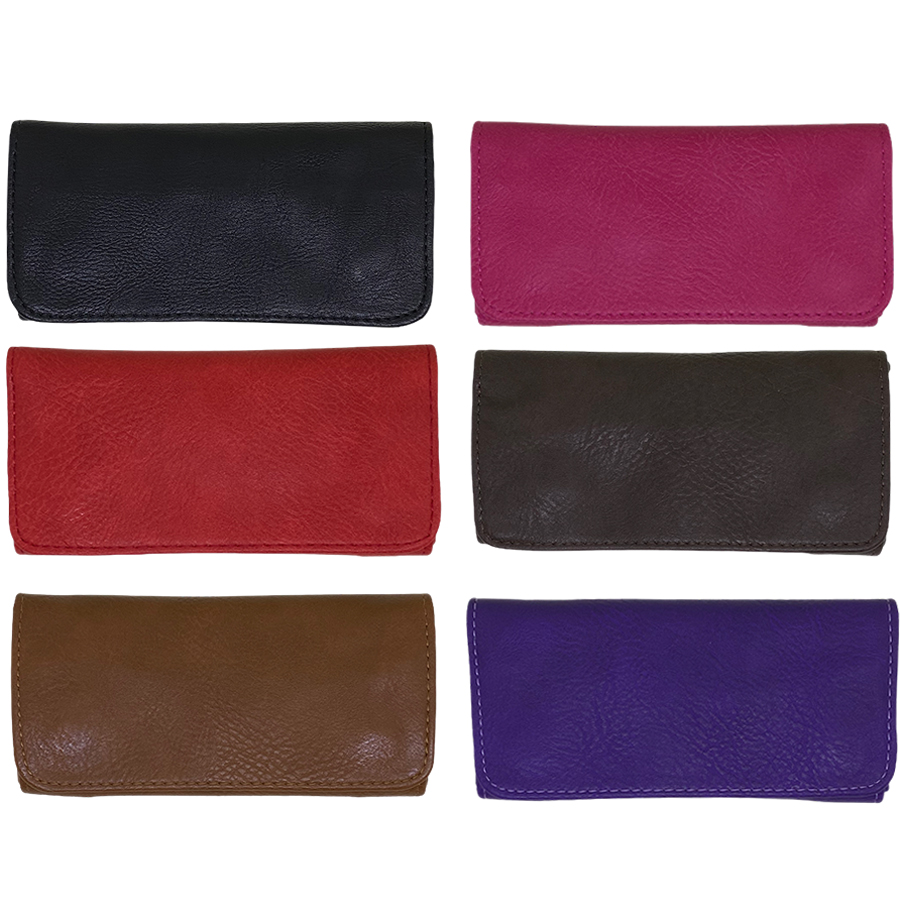 Θήκες καπνού με επένδυση λάτεξ. Με επενδυμένη θηκη στο εσωτερικό από Άριστης ποιότητας Latex, ώστε να διατηρείται η υγρασία του καπνού. Περιέχει θήκη για τσιγαρόχαρτα & φιλτράκια. Σχεδιασμένη ώστε να χωράει και το πακέτο του καπνού και χύμα τον καπνό Καλό κλείσιμο με εσωτερικούς κρυφούς μαγνήτες.